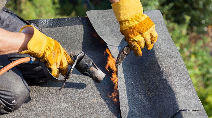 Professional New roof installation in Waterproof, LA